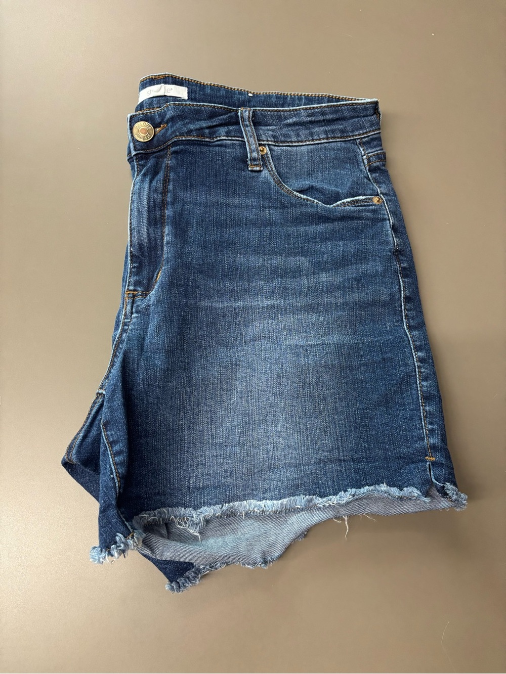 STS Blue Aubrey Super High Rise Cut Off Distressed Short - Picture 4 of 5